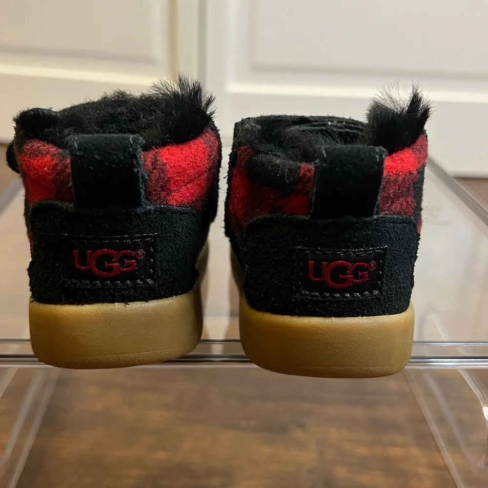 Ugg Pritchard Buffalo Plaid Infant Shoes/Boots Color Black/Red Size 0/1 XS